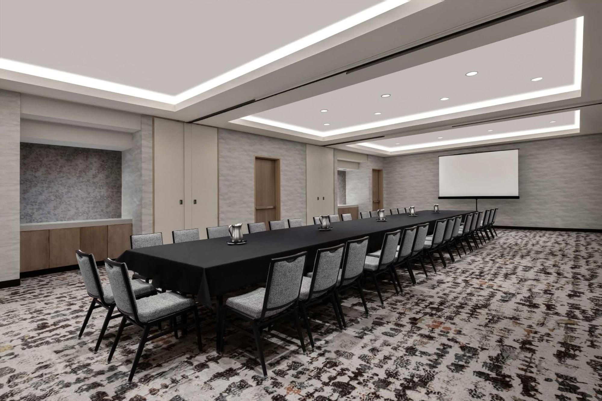 Hyatt Regency 4*