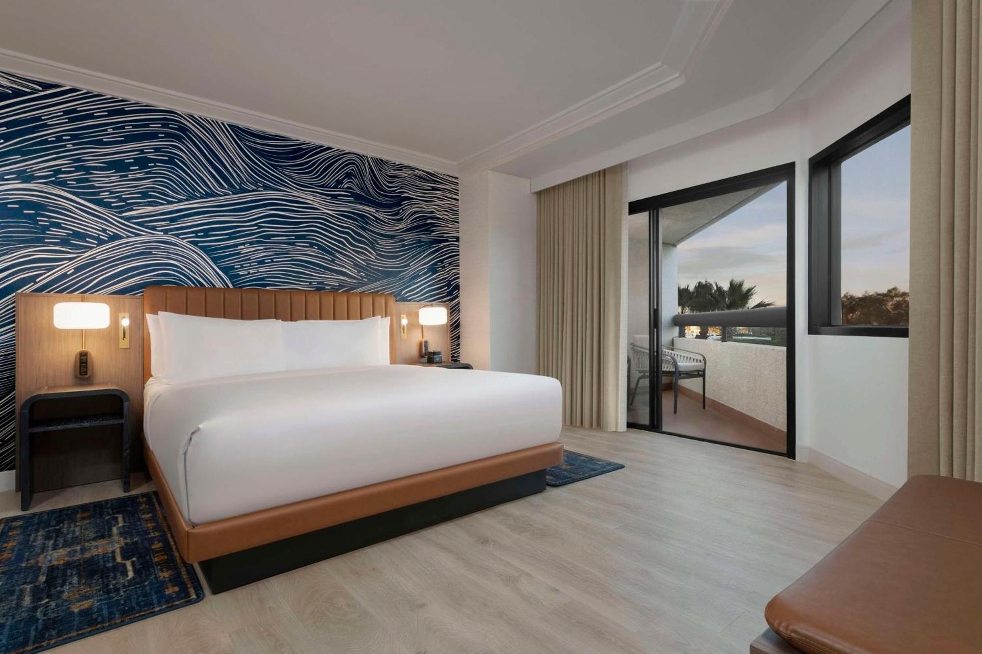Hyatt Regency 4*